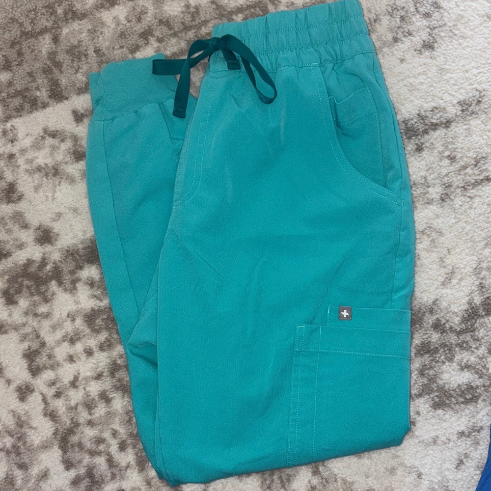 Figs High Waisted Uman Relaxed Jogger Scrub Pants